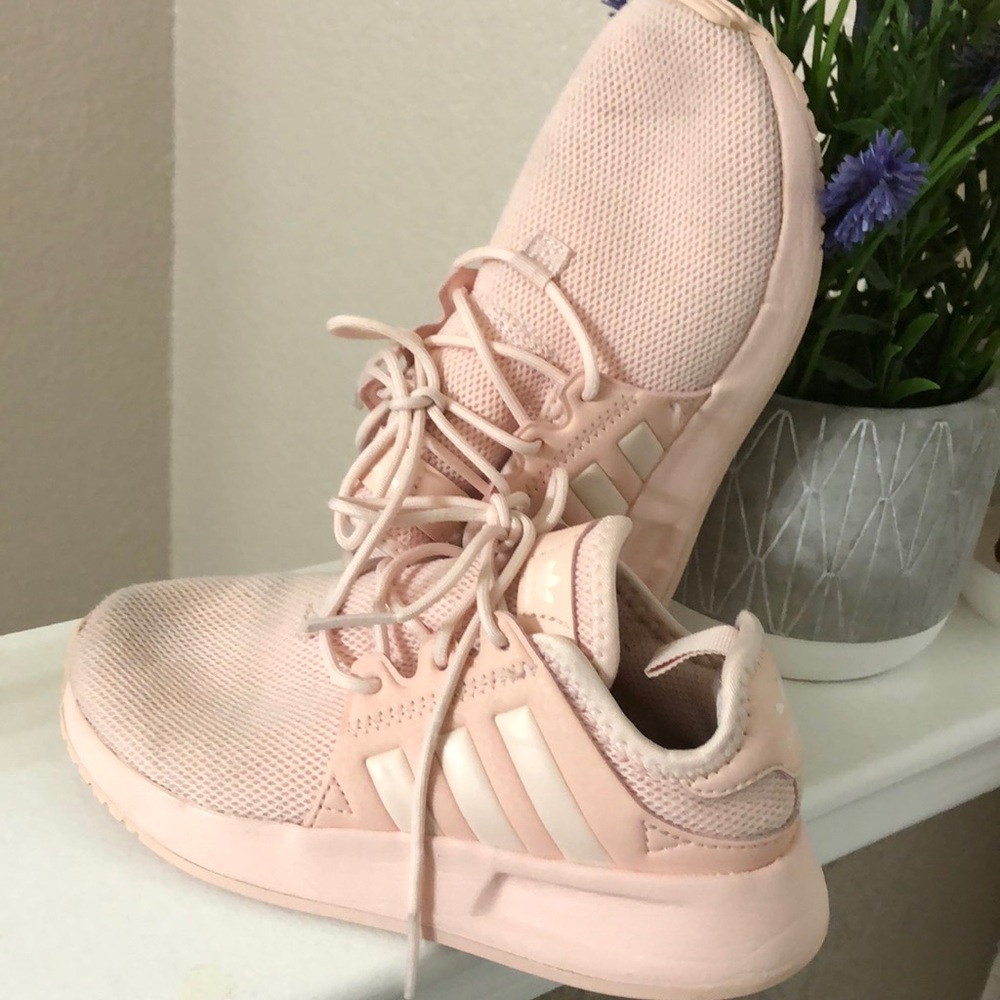 💖💖ADIDAS TENNIS SHOES